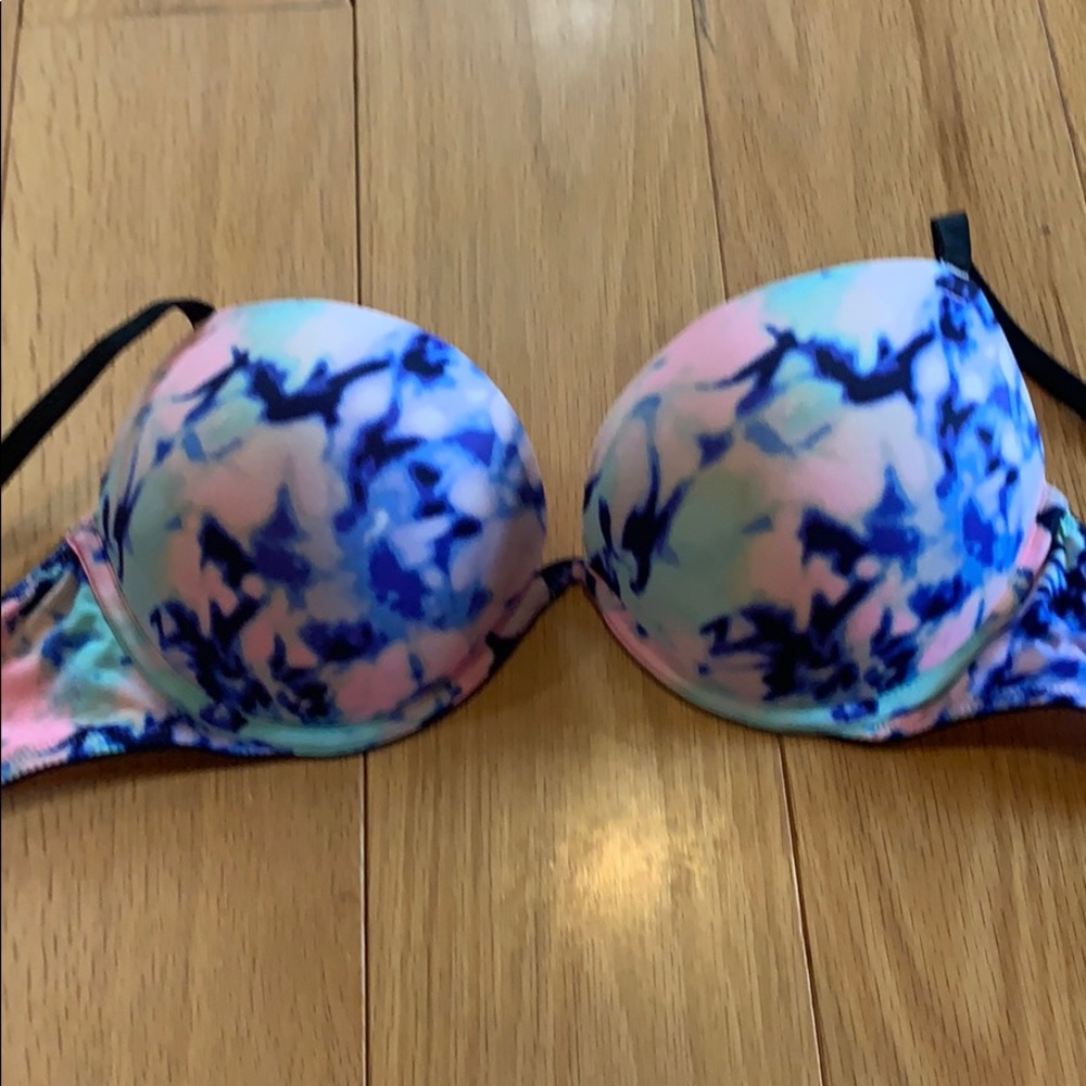 NWT Victoria’s Secret padded bra